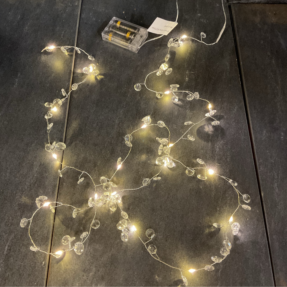 Crystal cluster lights 20 LED's 2m with clear beads. battery operated