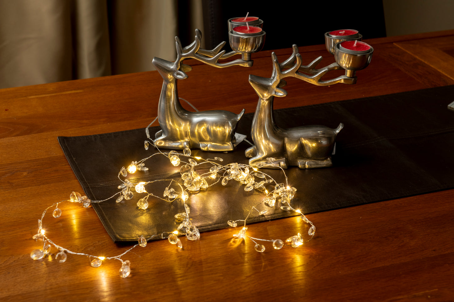 Crystal cluster lights 20 LED's 2m with clear beads. battery operated