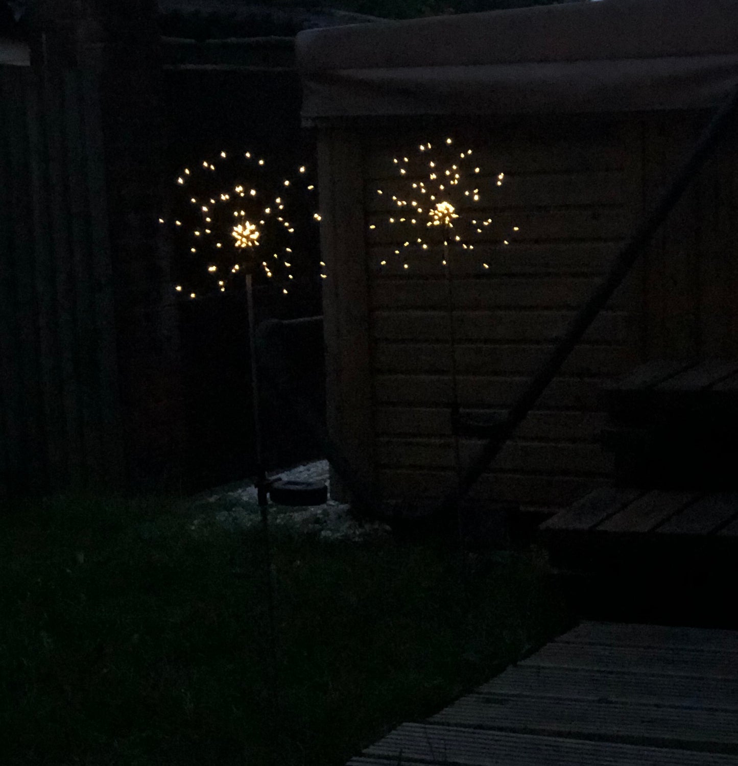 Firework solar polar garden stake lights (1 per pack)