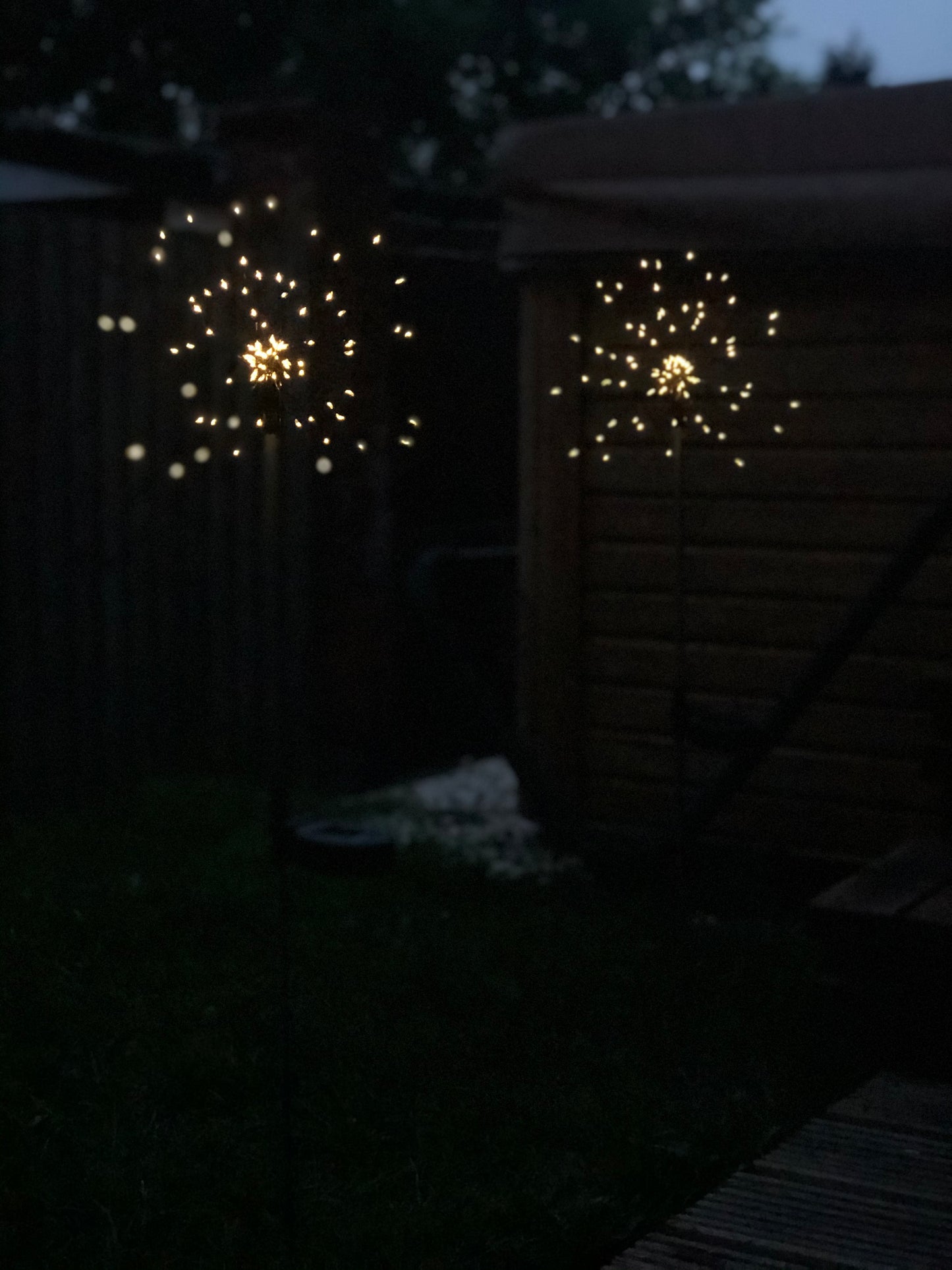 Firework solar polar garden stake lights (1 per pack)