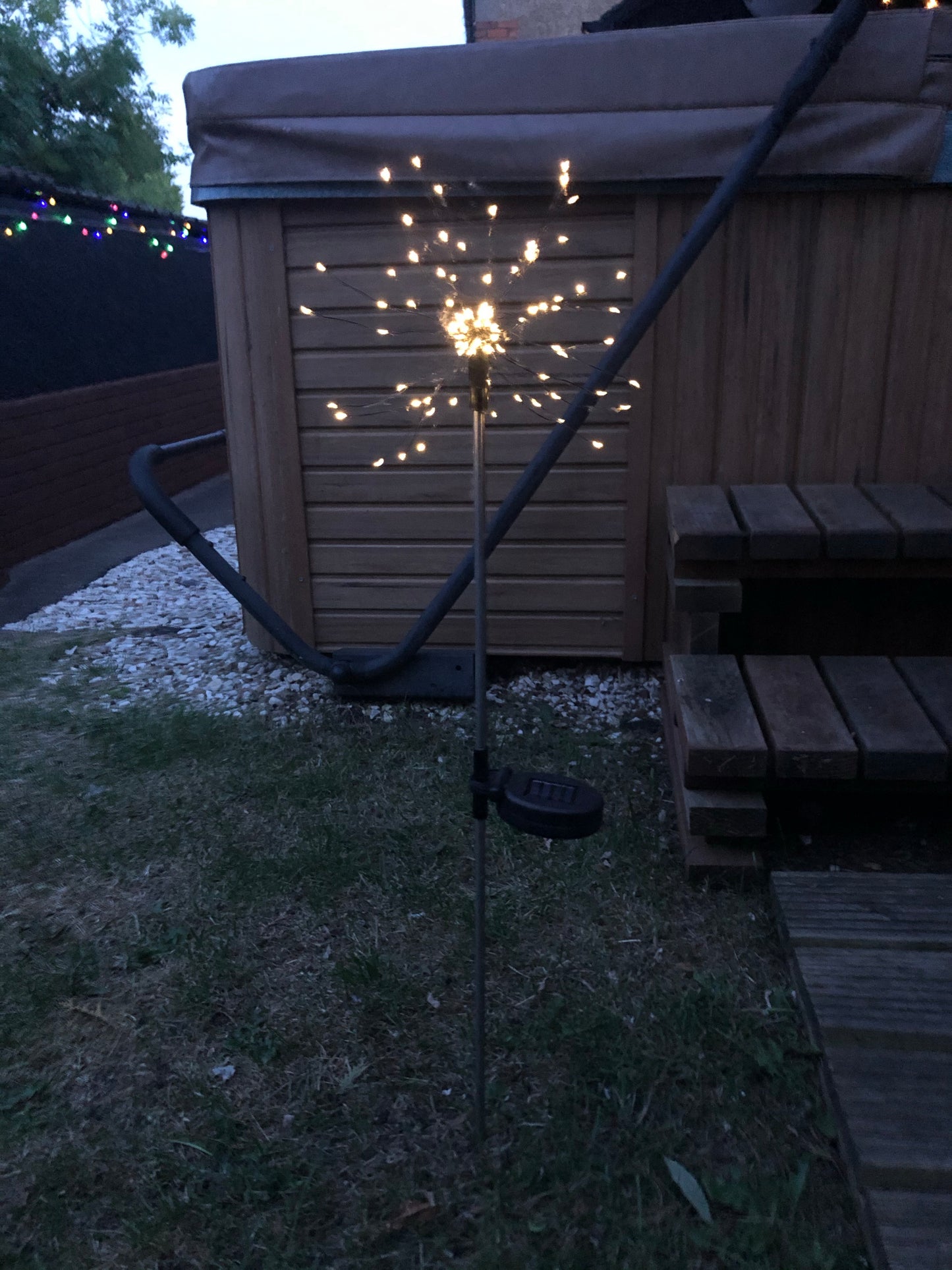 Firework solar polar garden stake lights (1 per pack)