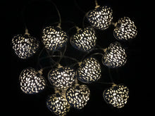 Load image into Gallery viewer, Moroccan heart 12 LED solar string
